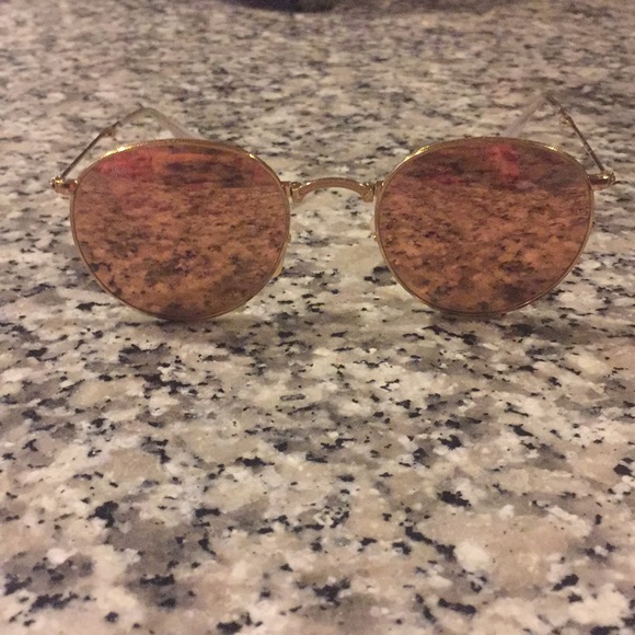 Circle Raybans - Picture 2 of 6